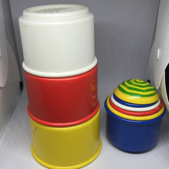 Ambi Toys Colourful Beakers Stack Or Nest Cups Toy - Picture 3 of 3